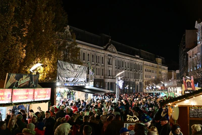 Advent első gyertyája 2024