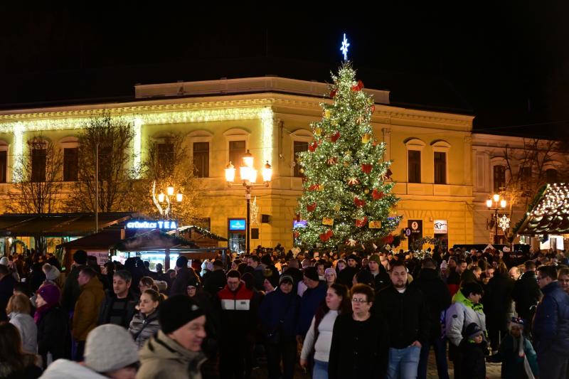 Advent első gyertyája 2024