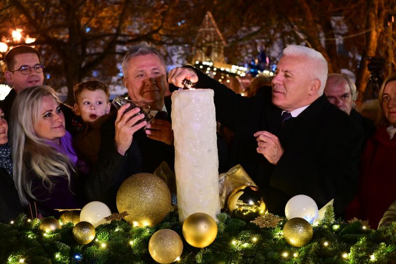 Advent első gyertyája 2024