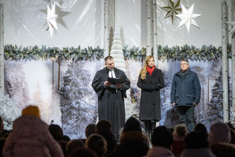 Így gyújtották meg advent második gyertyáját a Kossuth téren!