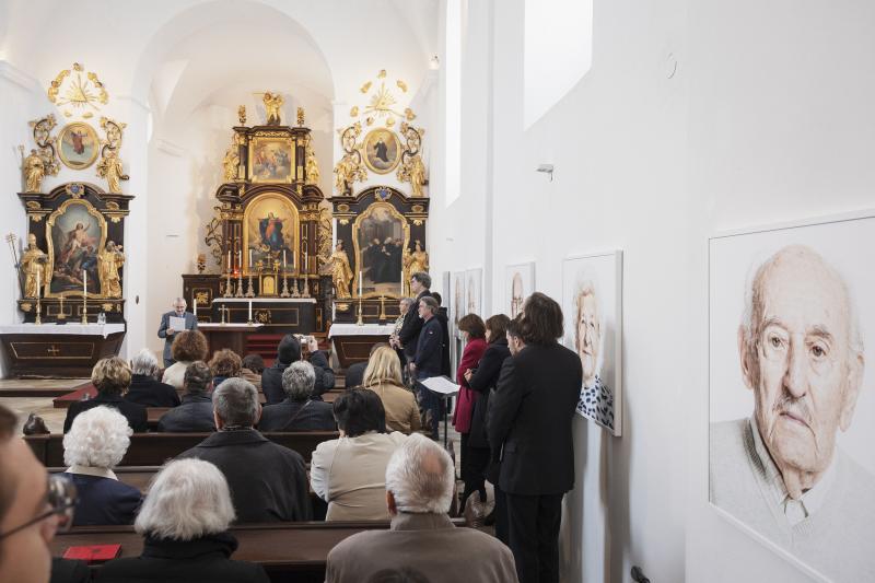 Balázs Attila fotóiból nyílt kiállítás a pannonhalmi bazilikában Fotók: Mohai Balázs, MTI