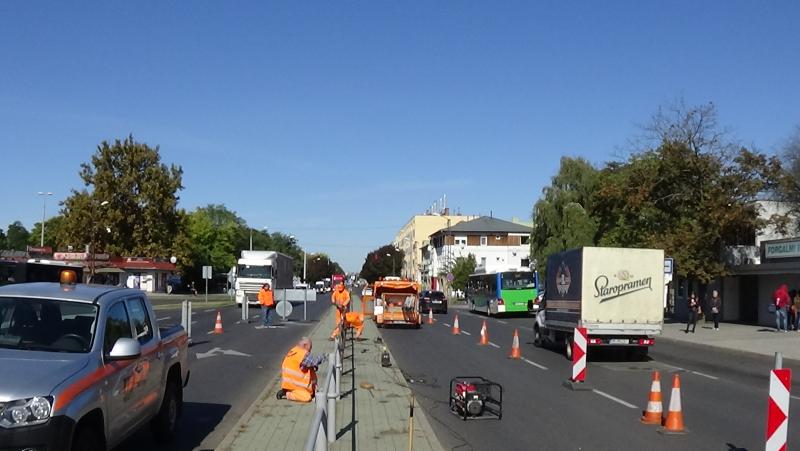 Csőtörés okozott gondozott hétfőn a Vasgyár utcán