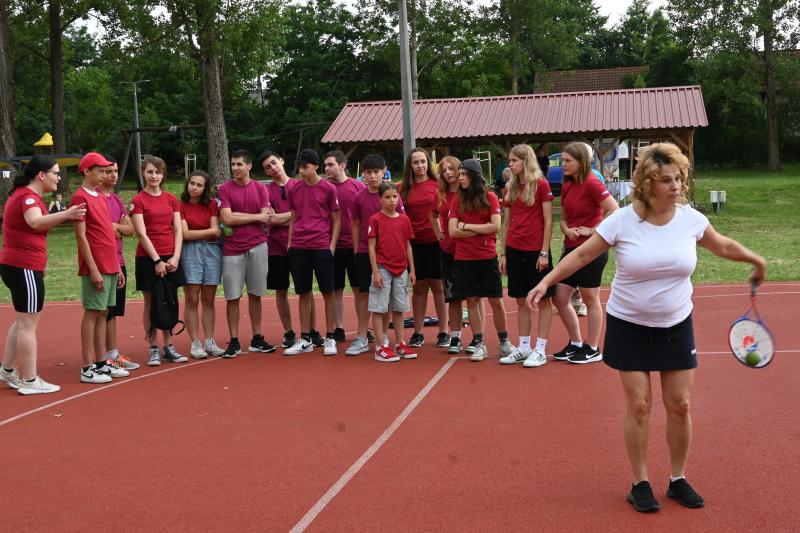 Csütörtökön sportnapot tartottak a "Gyermekeinkért 16" Alapítvány Erasmus program résztvevői