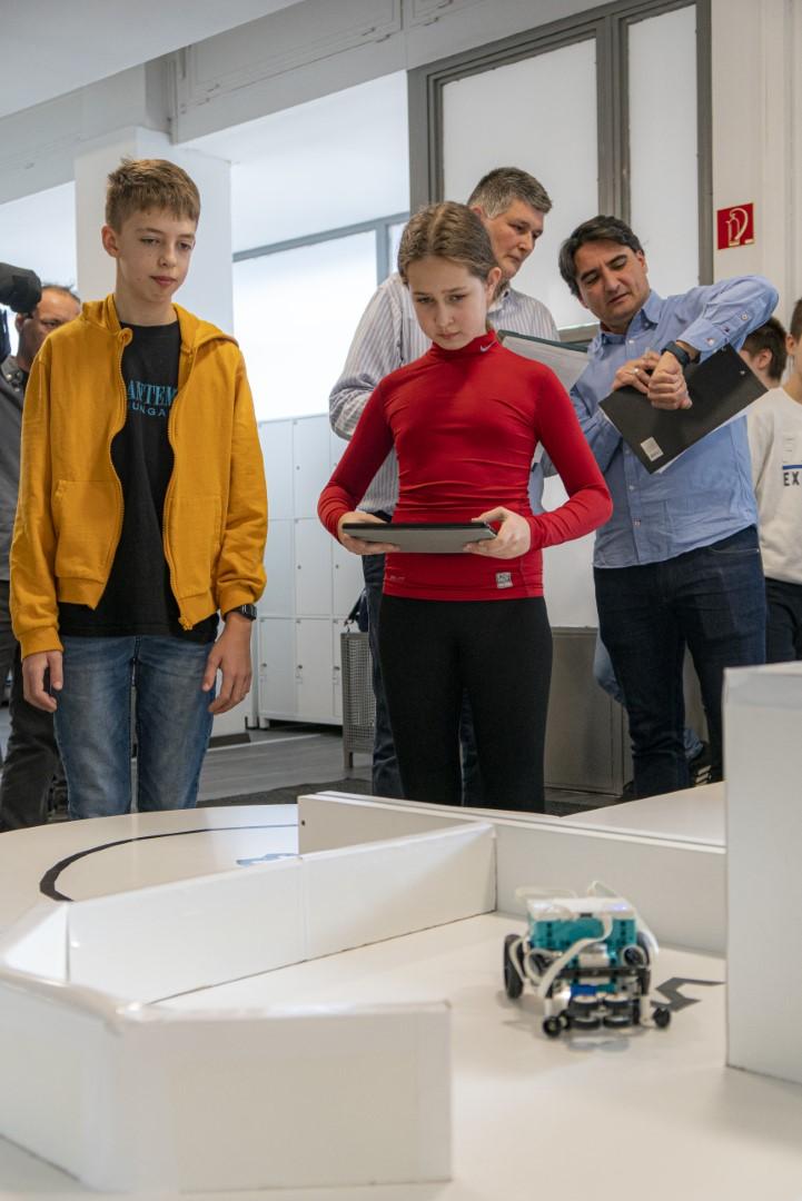 DKC Robotika verseny a Digitális Tudásközpontban