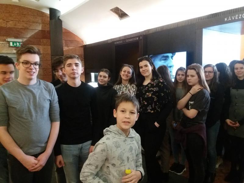 Fáraóval találkoztak Budapesten a Szent Imre gimnázium diákjai