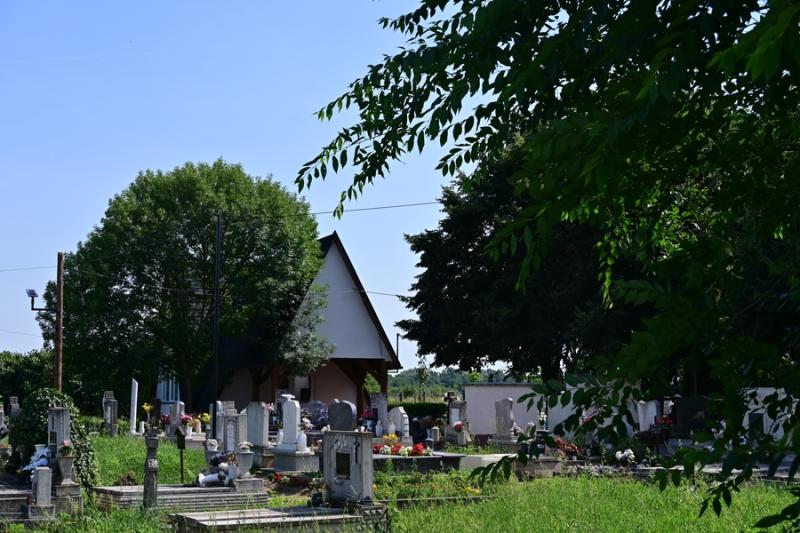 Kamerarendszer a borbányai temetőben
