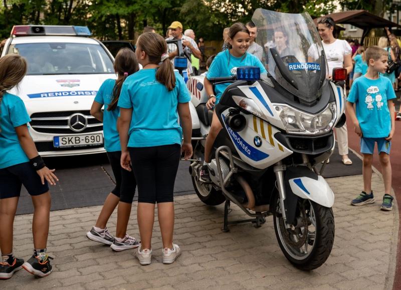 Kapunyitó a Szent Imrében