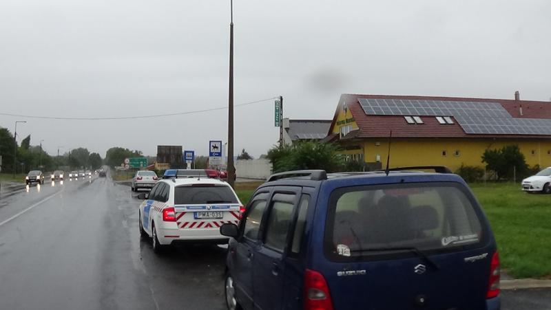 Két autó ütközött a Törzs utca és a Pazonyi út csomópontjánál