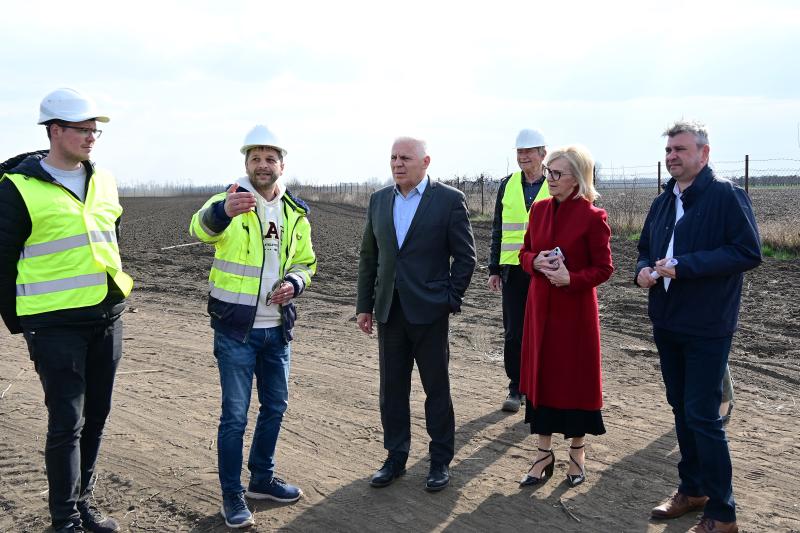 Körforgalom épül a Nagyszállási úton