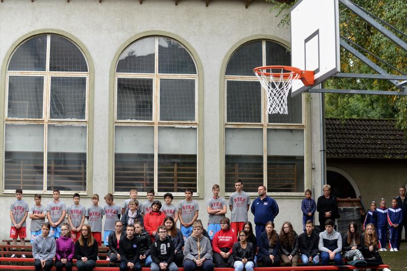 Kosárlabdapálya avató a Westsik Vilmos Technikumban