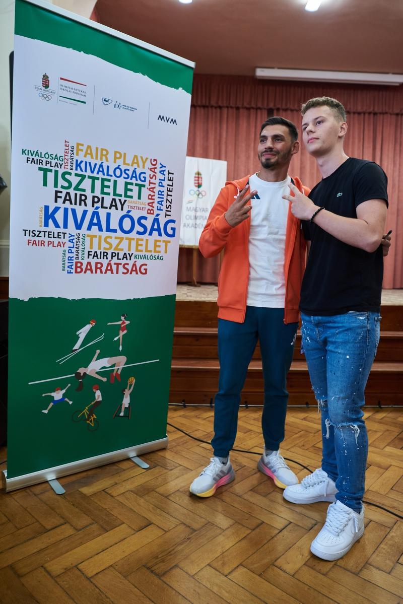 Kovács Ricsi olimpikon előadása a Kossuth gimiben