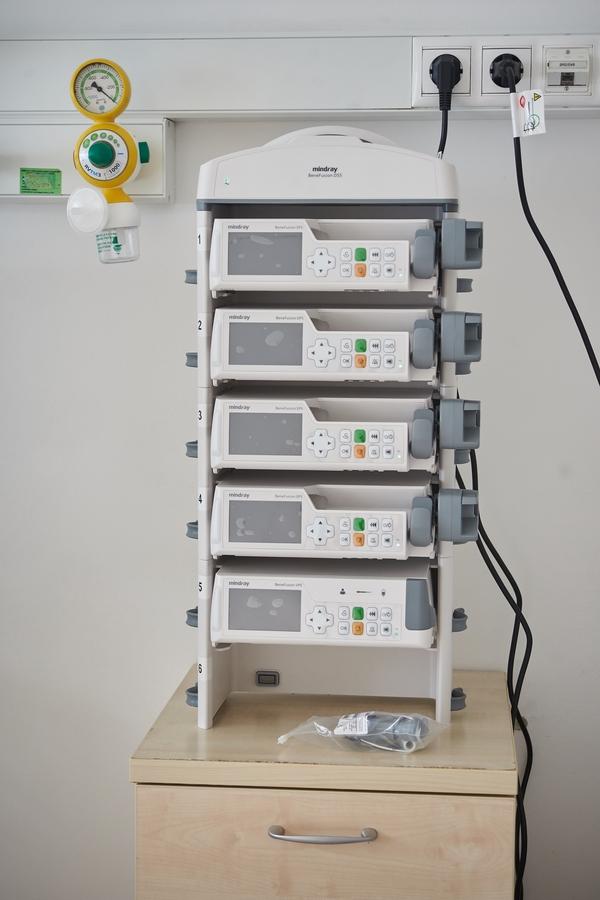 Lélegeztetőgépek- és altatógépek a Jósa András Kórházban