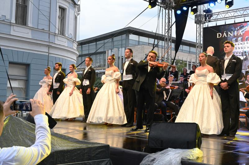 Mága Zoltán jubileumi koncertje a Kossuth téren