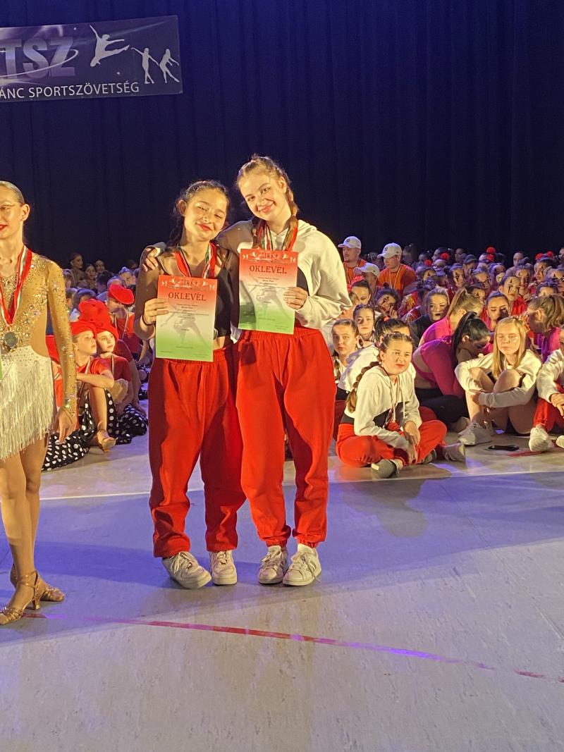 Magyar bajnokok a Street Dance School lányai 