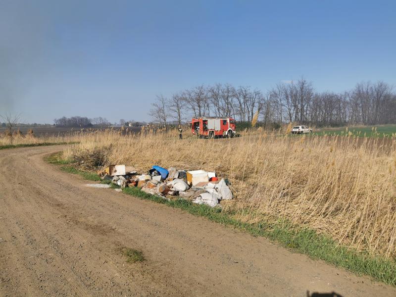 Nádas ég Kistelekiszőlőn