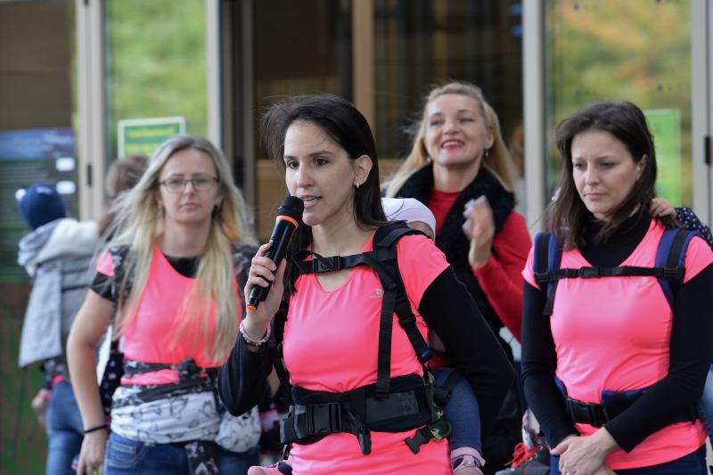 Nemzetközi Babahordozó hét megnyitó - Séta az Állatparkban