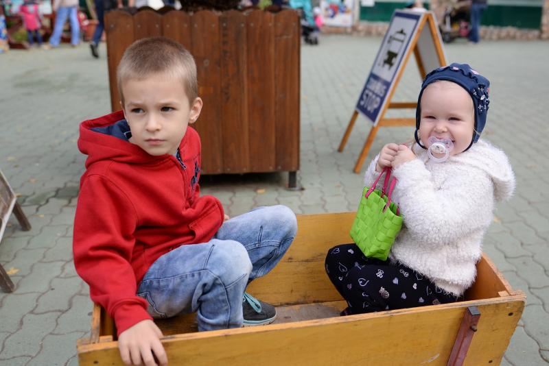 Nemzetközi Babahordozó hét megnyitó - Séta az Állatparkban