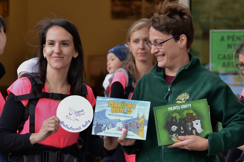 Nemzetközi Babahordozó hét megnyitó - Séta az Állatparkban