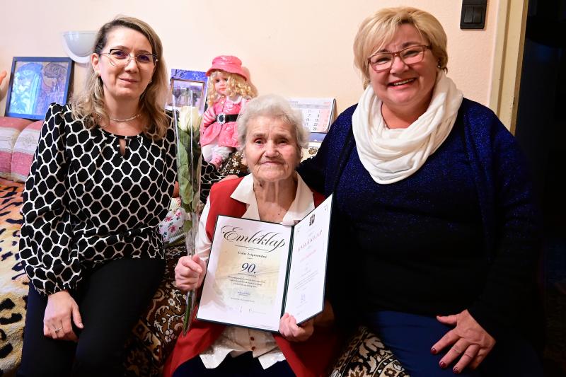 Szépkorú köszöntés - Csűri Zsigmondné 90 éves