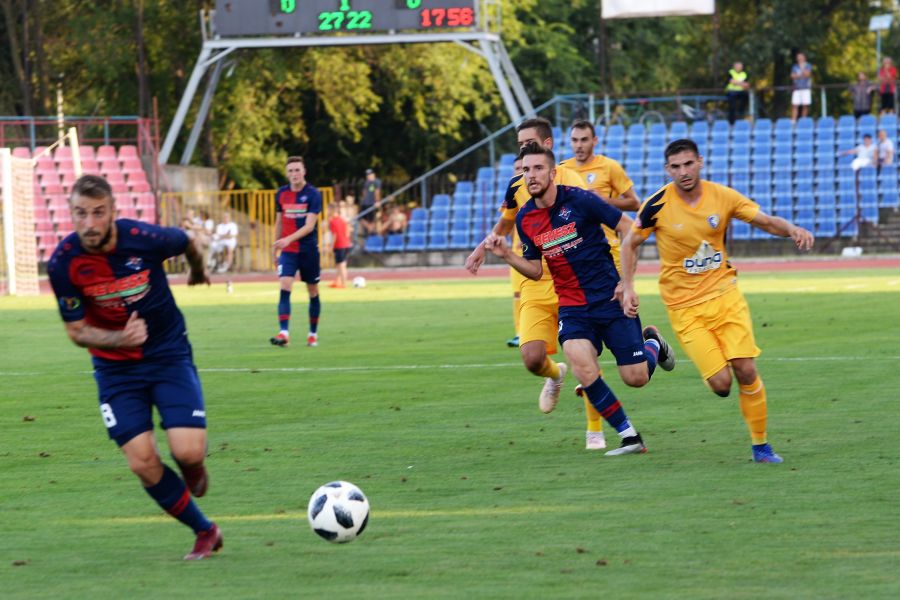 Szpari-Tiszakécske labdarúgó mérkőzés