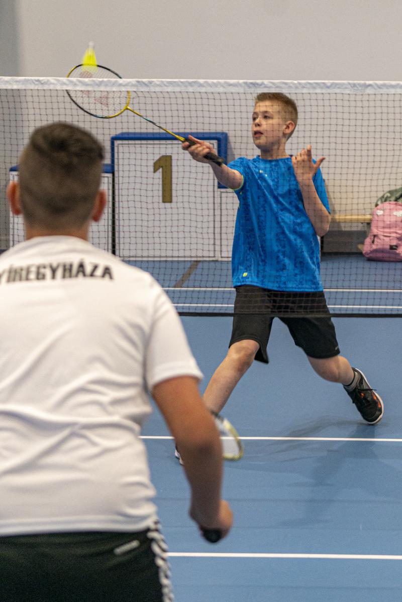 Tollaslabda Diákolimpia a Nyíregyházi Atlétikai Centrumban