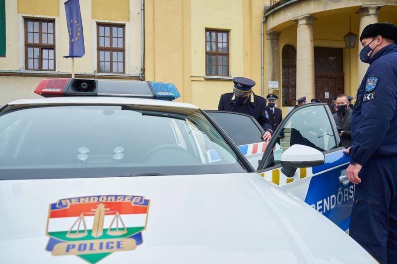 Új szolgálati autók a rendőrségen