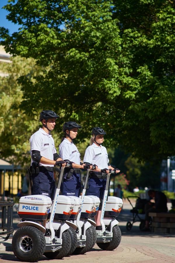 Új szolgálati járművek a rendőrségnél