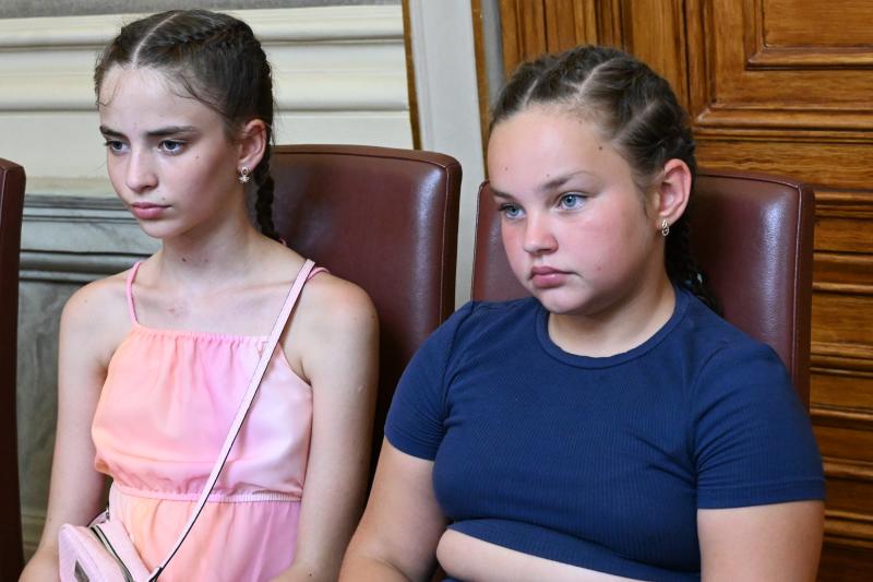 Ukrán gyerekek köszöntése a Városházán