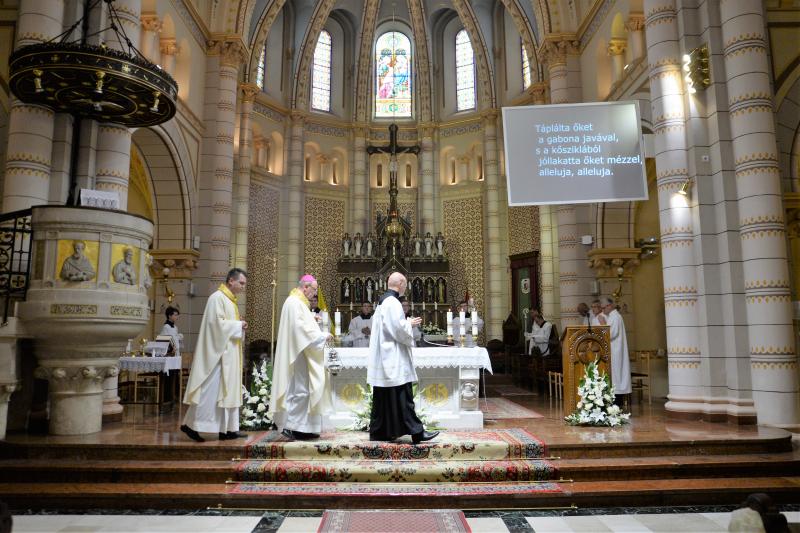 Úrnapi ünnepi szentmise a Magyarok Nagyasszonya-társszékesegyházban