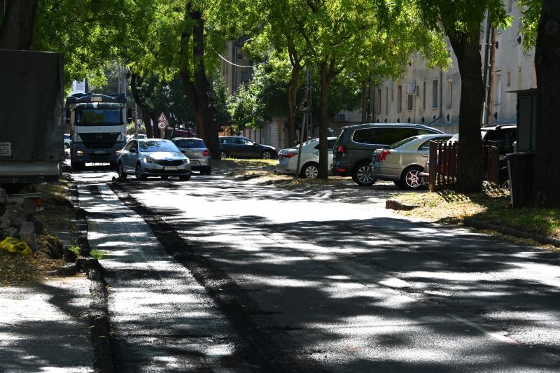 Útfelújítás kezdődött az Árok utcán