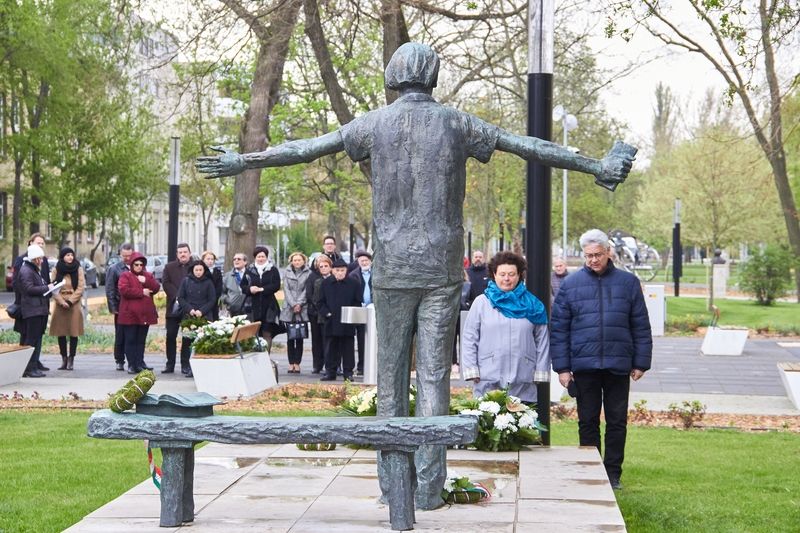 Váci Mihályra emlékeztek