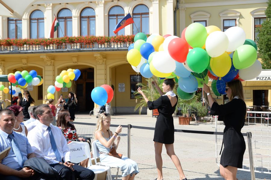 Virágos Magyarország - díjátadó a Kossuth téren