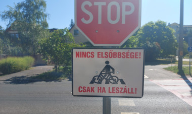 Változások a Korányi Frigyes utcai kerékpár átkelőknél 