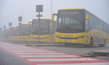 Flottacsere – Tizennégy új busz szállítja a LEGO dolgozóit