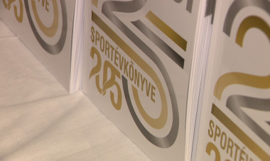 Eredmények, érdekességek, emlékezetes fotók - megjelent a 2025-ös Sportévkönyv
