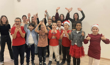 Új közösségi térrel gazdagodtak karácsonyra a Váci Mihály Tagintézmény tanulói