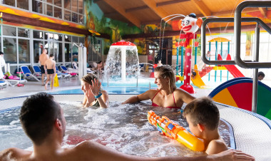 Telt házas kikapcsolódás - Az ünnepek alatt sok vendéget vonzott Aquarius Élményfürdő