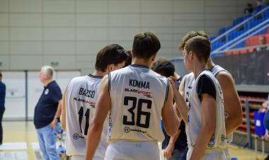 Nagy csatában maradtak alul a Cápák             