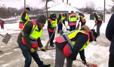 Brutális mínuszok - segítenek a polgárőrök a külterületen élőknek