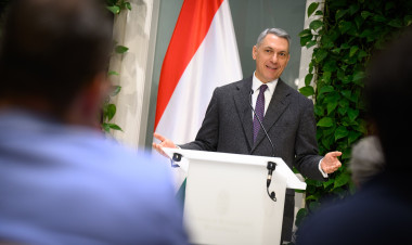 Január 20-án nyilvánosságra hozzák az új KRESZ-t, amelyet szeptembertől vezetnének be