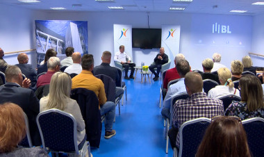 Ingyenes vállalkozásfejlesztési programsorozat indul a helyi kis- és középvállalkozók pályázatainak sikeréért