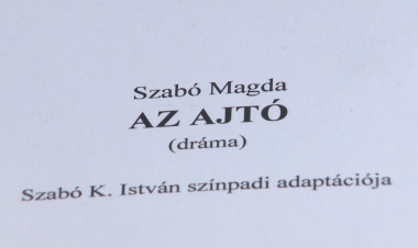Az ajtó – Márciusban érkezik a nyíregyházi színházba Szabó Magda nagy sikerű regényének új adaptációja