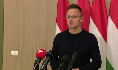 Szijjártó Péter: Magyarország blokkolja az Ukrajnának járó hadikölcsönt 