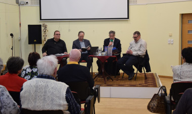 Három költő, három világ: a kortárs líra bepillantott Nyíregyházára