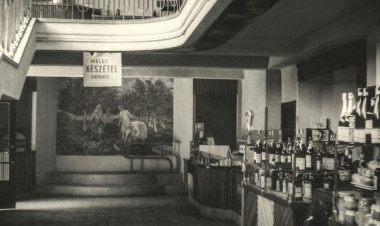 Egy palota, sok történet: a Takarékpalota üzleteinek múltját elevenítjük fel