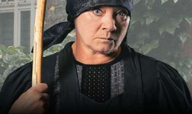 Különleges színpadi megoldásokkal érkezik „Az ajtó” a nyíregyházi színpadra