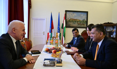 Bemutatkozás – Indiai nagyköveti látogatás