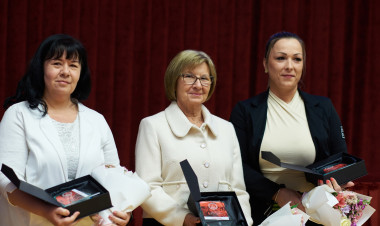 Három elhivatott nő kapta idén a Vármegyei Családokért Díjat