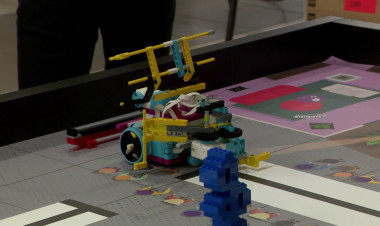 World Robot Olympiad - Robotépítő diákok versenyeztek Nyíregyházán