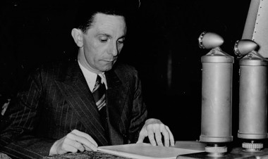 Joseph Goebbels propagandagépezetéről tart előadást Pritz Pál Nyíregyházán